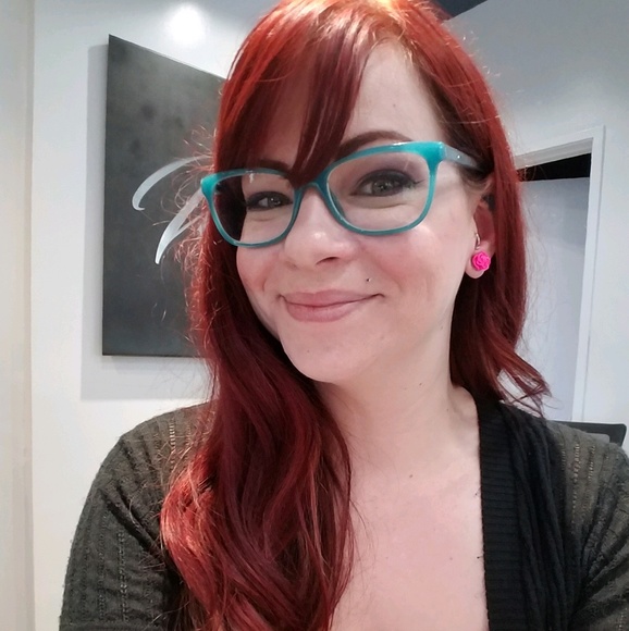 Meet your Posher, Ashley - Picture 1 of 1